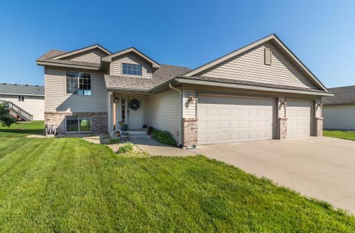 2533 42nd Avenue S, Saint Cloud, MN 56301