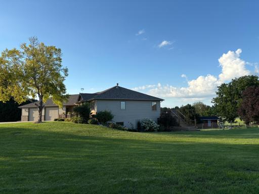 53030 254th Avenue, Plainview, MN 55964