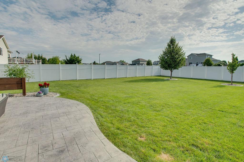 Fully fenced