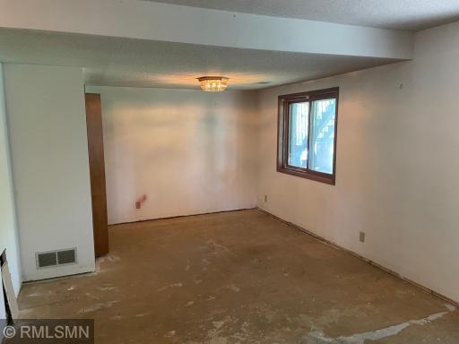 2169 78th Court E, Inver Grove Heights, MN 55077