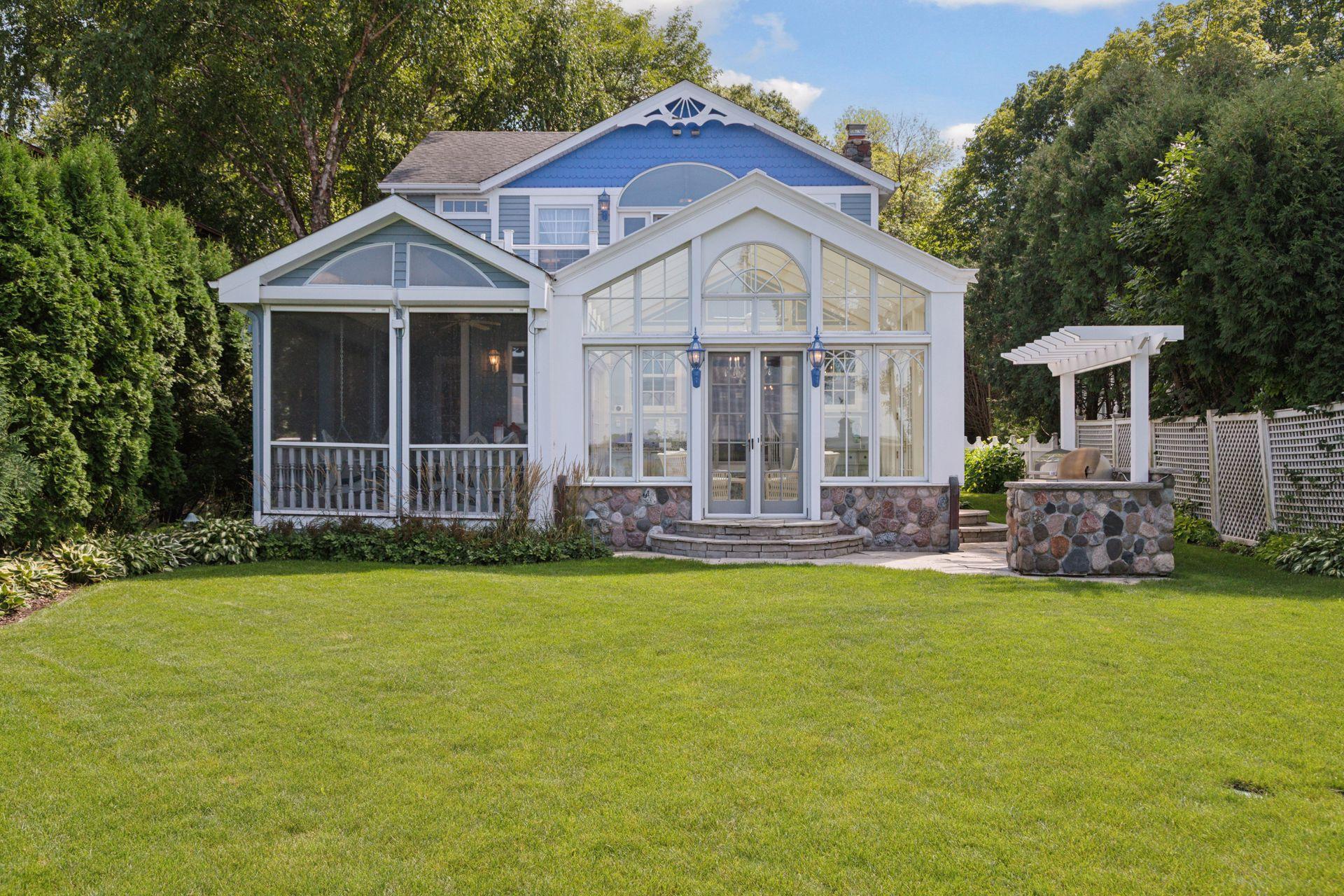 21650 Fairview Street