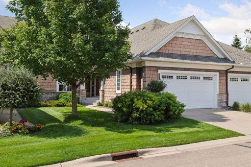 10112 Indigo Drive, Eden Prairie, MN 55347