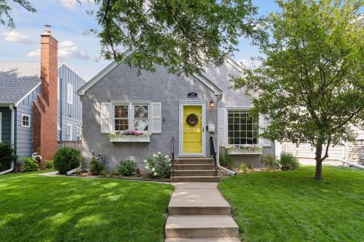 2135 Eleanor Avenue, Saint Paul, MN 55116