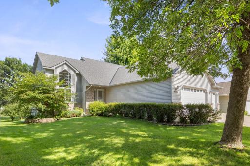 1281 Sunburst Way SE, Hutchinson, MN 55350