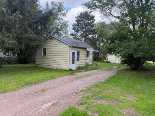 1208 7th Street NE, Little Falls, MN 56345