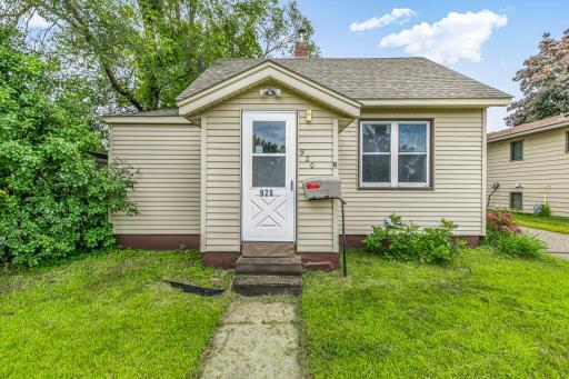920 21st Avenue N, Saint Cloud, MN 56303