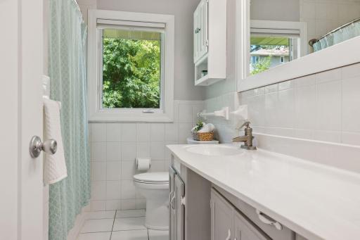 2610 Noble Avenue N, Minneapolis, MN 55422