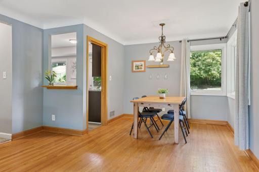 2610 Noble Avenue N, Minneapolis, MN 55422