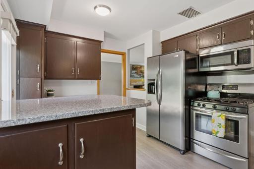 2610 Noble Avenue N, Minneapolis, MN 55422