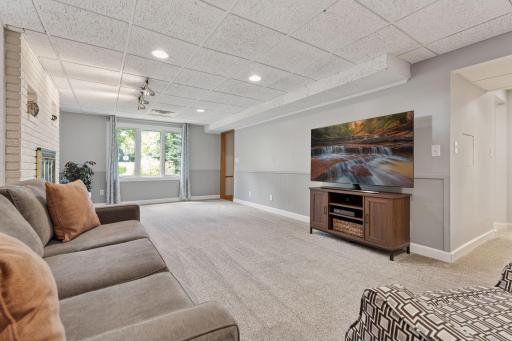 2610 Noble Avenue N, Minneapolis, MN 55422