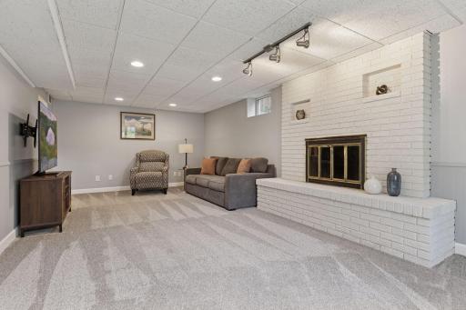 2610 Noble Avenue N, Minneapolis, MN 55422