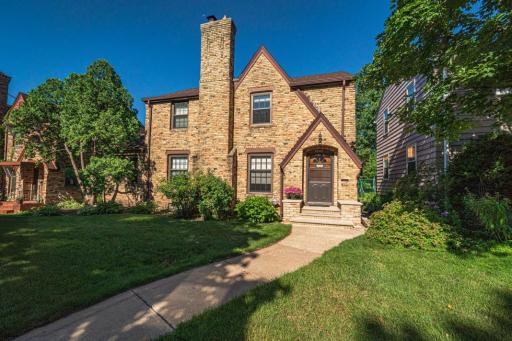 5504 Elliot Avenue, Minneapolis, MN 55417