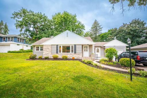 3917 Douglas Drive N, Minneapolis, MN 55422