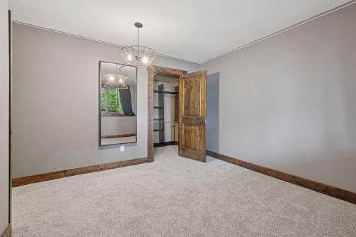 3920 Hawthorne Circle, Excelsior, MN 55331