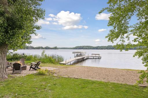 3920 Hawthorne Circle, Excelsior, MN 55331