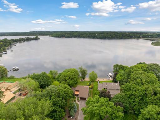 Lake Minnewashta is a 740-acre lake. A regional park and private camp cover approximately 2/3 of the eastern side of the lake, which limits traffic on the lake.