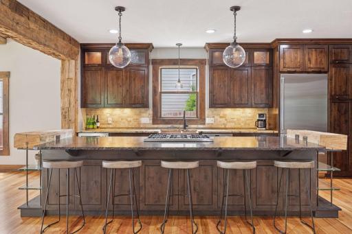 The kitchen, the heart of the home, does not disappoint.