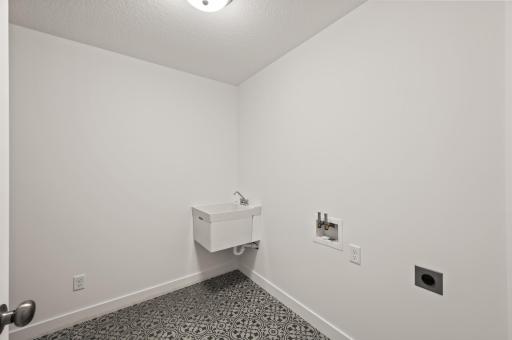 6861 Washington Street NE, Fridley, MN 55432