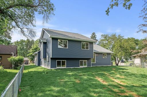 6861 Washington Street NE, Fridley, MN 55432