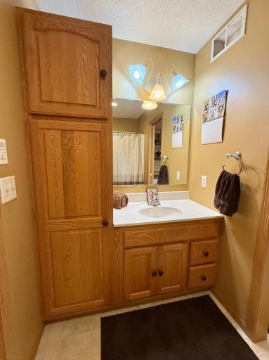 1208 Wendt Drive, Thief River Falls, MN 56701