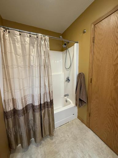 1208 Wendt Drive, Thief River Falls, MN 56701