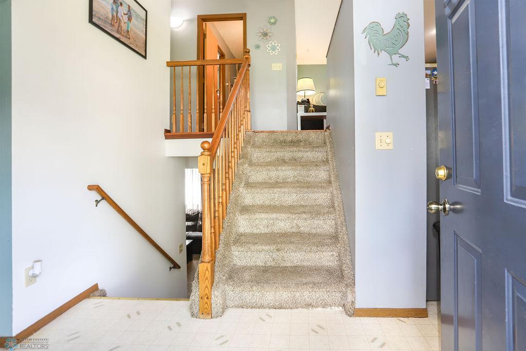 Spacious entry