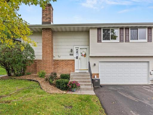 Photo for 8419 W 97 1/2 Street, Bloomington, MN 55438 - listing #6754403 8419 W 97 1/2 Street, Bloomington, MN 55438