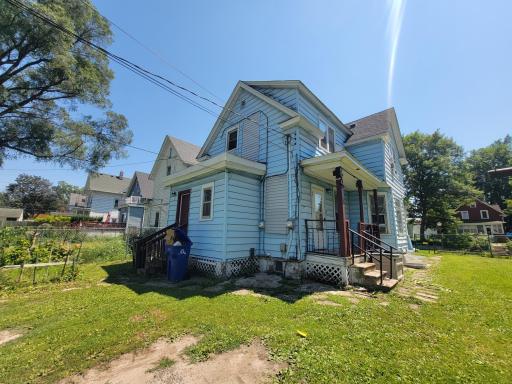 1091 Minnehaha Avenue E, Saint Paul, MN 55106