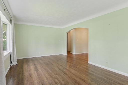 280 Edith Drive, Saint Paul, MN 55118