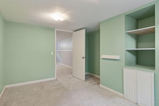 280 Edith Drive, Saint Paul, MN 55118