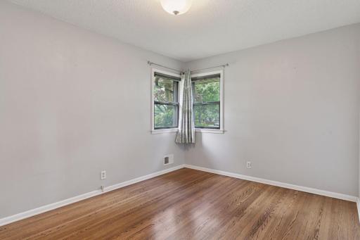 280 Edith Drive, Saint Paul, MN 55118