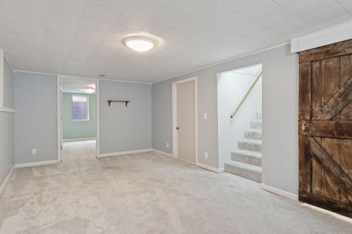 280 Edith Drive, Saint Paul, MN 55118