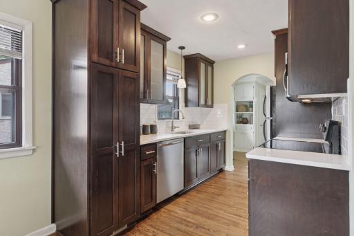 280 Edith Drive, Saint Paul, MN 55118