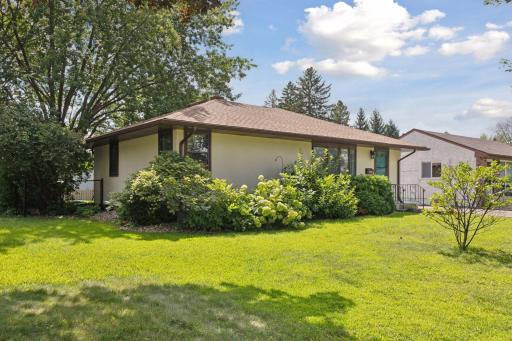 280 Edith Drive, Saint Paul, MN 55118