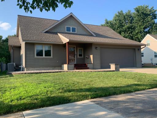 1807 3rd Avenue NE, Austin, MN 55912