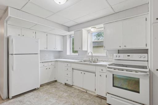 322 Cottage Avenue E, Saint Paul, MN 55130