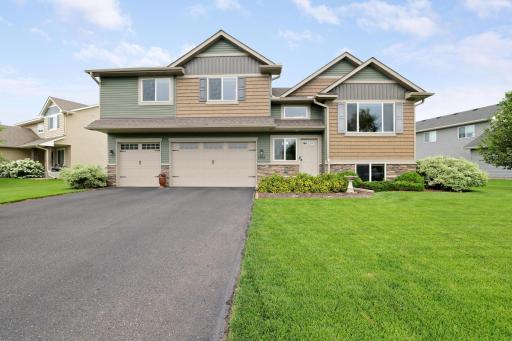 1035 Emerald Street NE, Hanover, MN 55341