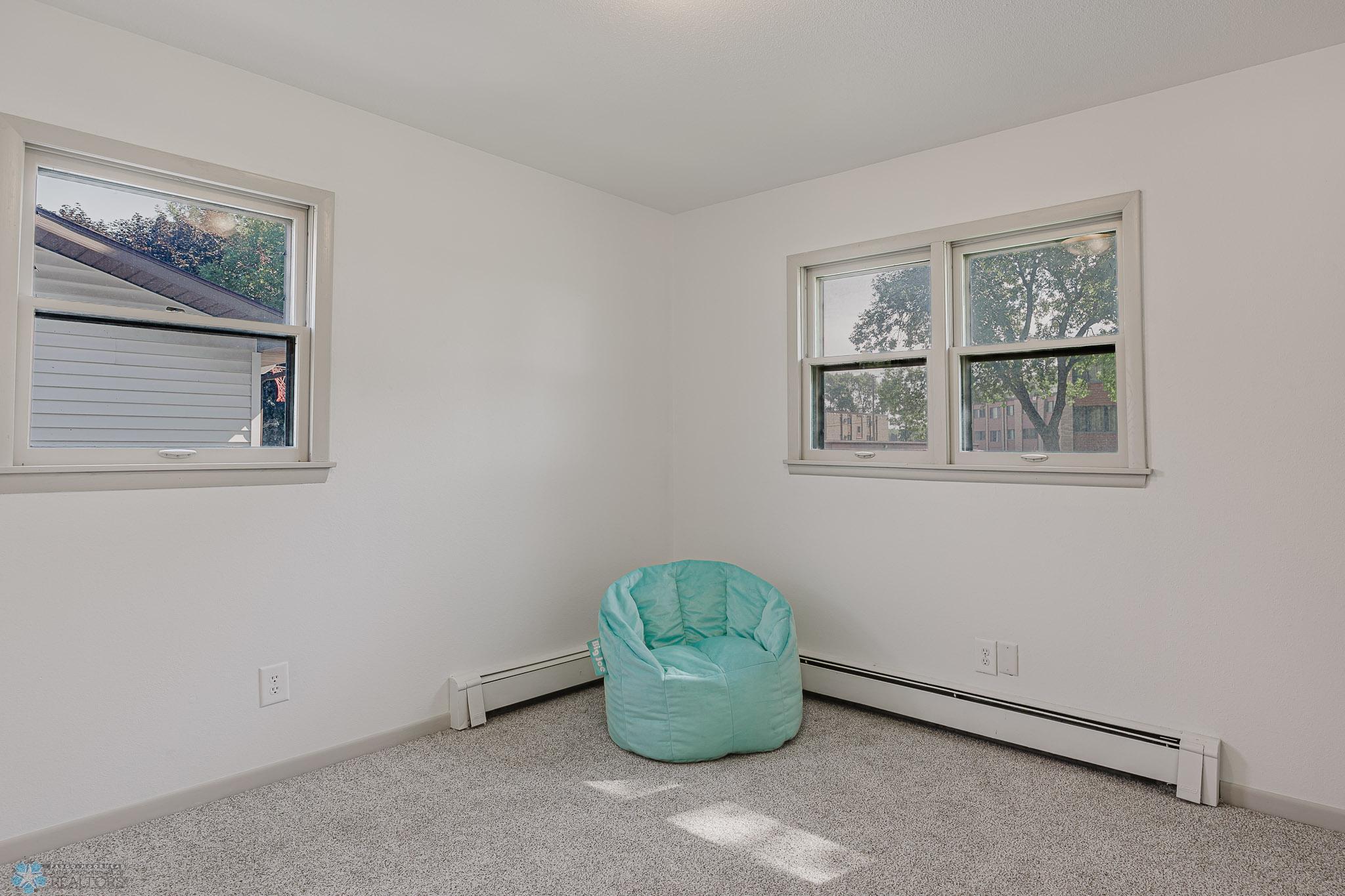 1909 14th St S, Fargo_-17.jpg