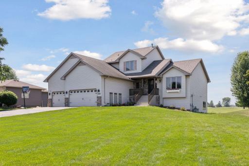 29102 Golf Lane, Lindstrom, MN 55045