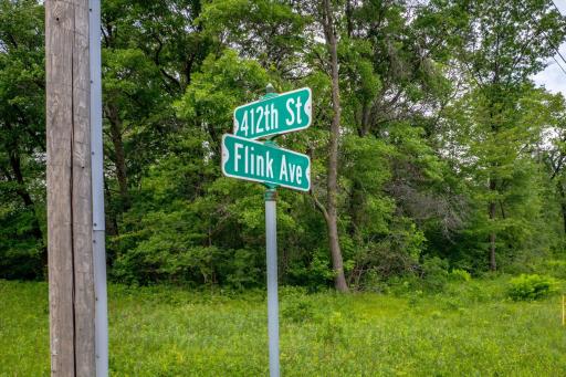 19.25Â± Acres at the Corner of Flink Ave & 412th St â Easy Access to I-35, Shopping, Restaurants, Schools & More.