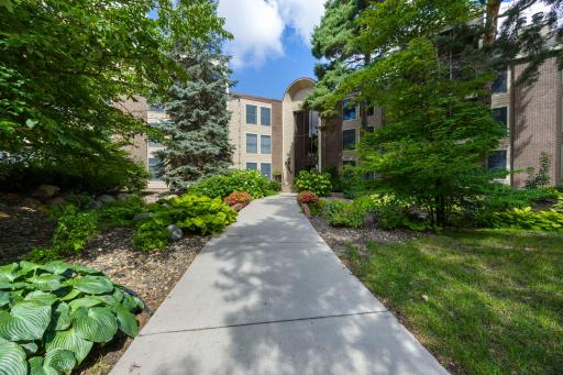8549 Irwin Road, 235, Minneapolis, MN 55437