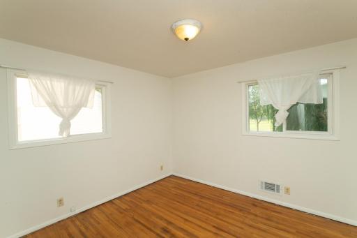 21 Park Drive, Northfield, MN 55057