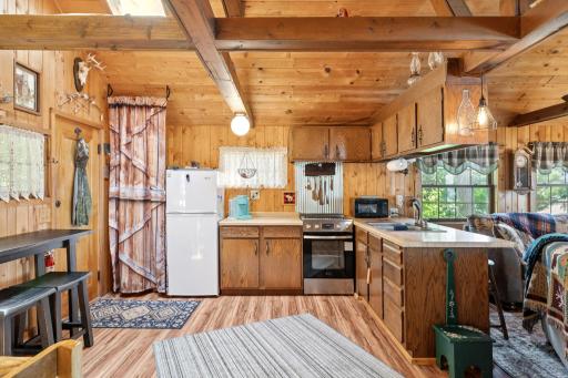 17328 Paradise Shores Road, Brainerd, MN 56401