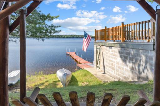 17328 Paradise Shores Road, Brainerd, MN 56401