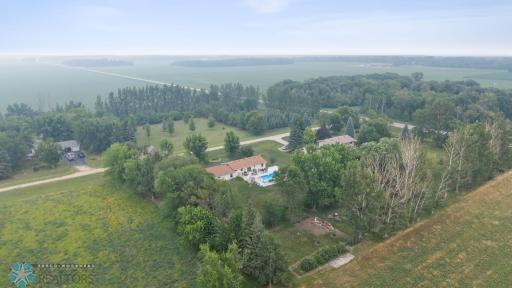 613 77th Avenue NW, Moorhead, MN 56560