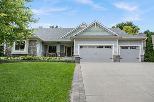 2073 Valley Creek Lane, Shakopee, MN 55379