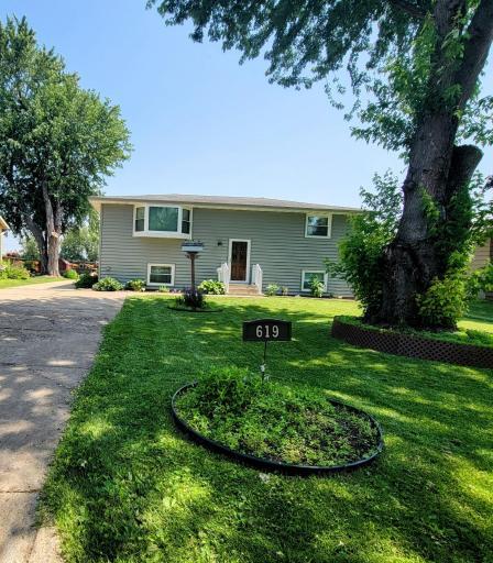 619 3rd Street NW, Forest Lake, MN 55025