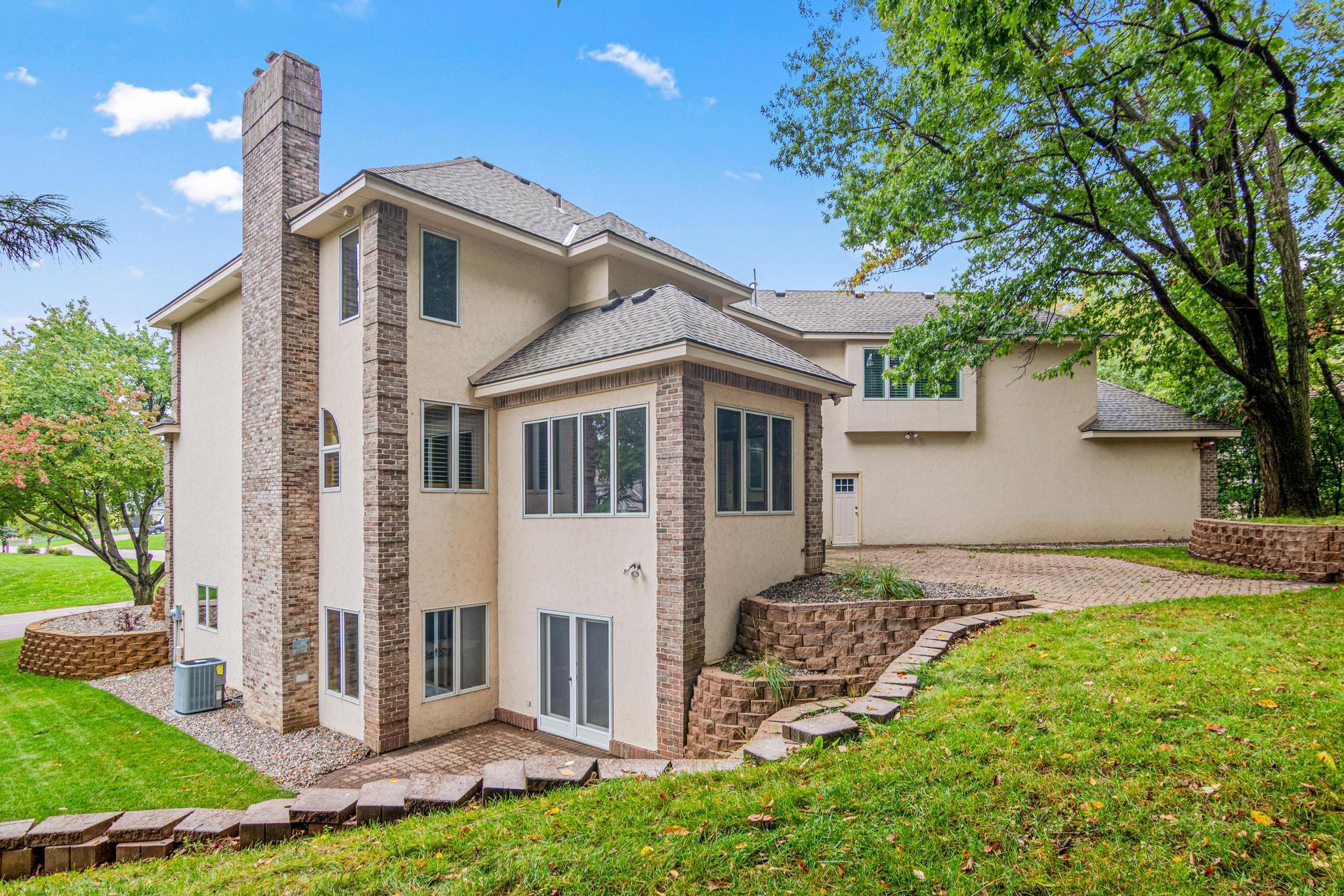 13828 Guild Avenue-8.jpg