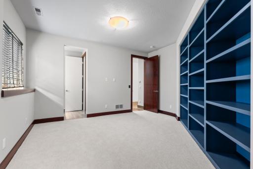 9730 Sky Lane, Eden Prairie, MN 55347