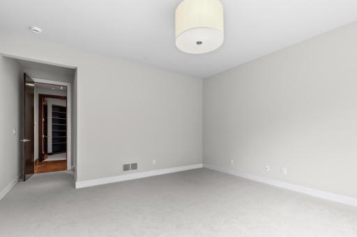 9730 Sky Lane, Eden Prairie, MN 55347